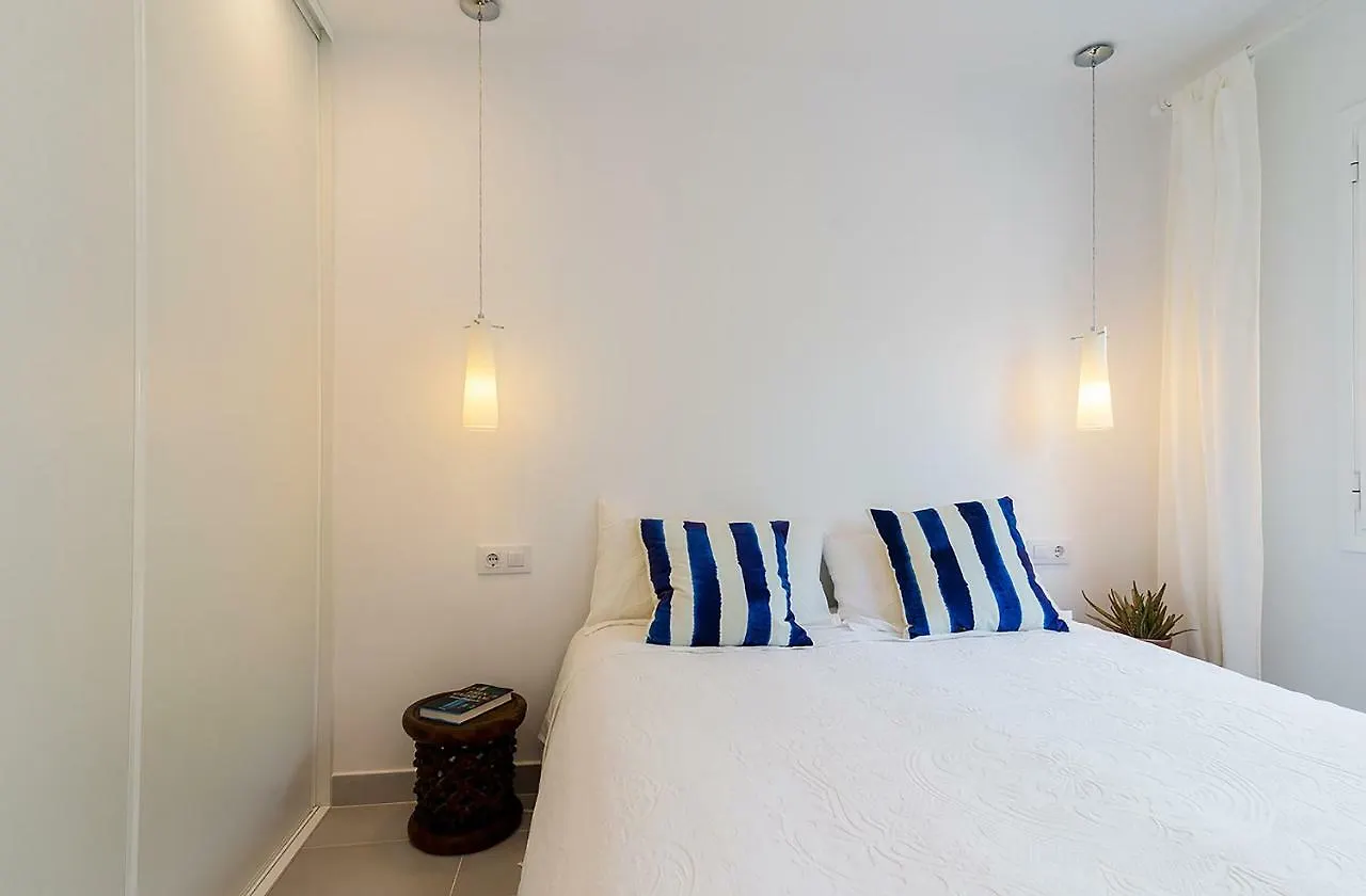Azteka Blue 2 Bed Apartment Calella De Palafrugell